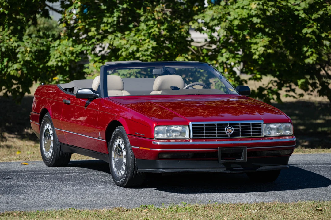1993 Cadillac Allante - Image 2 of 31