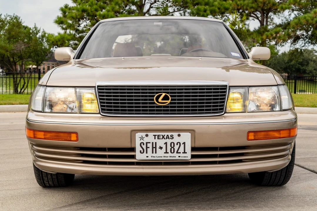 1993 Lexus LS 1st Gen - Image 11 of 31