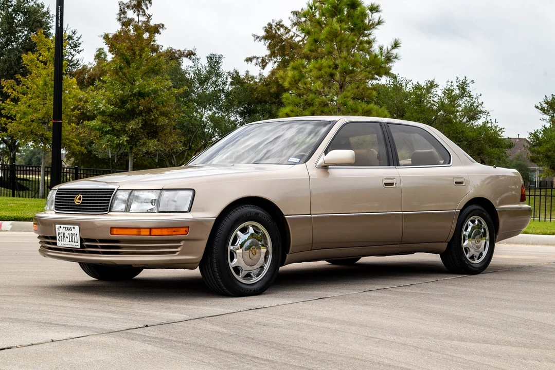 1993 Lexus LS 1st Gen - Image 2 of 31