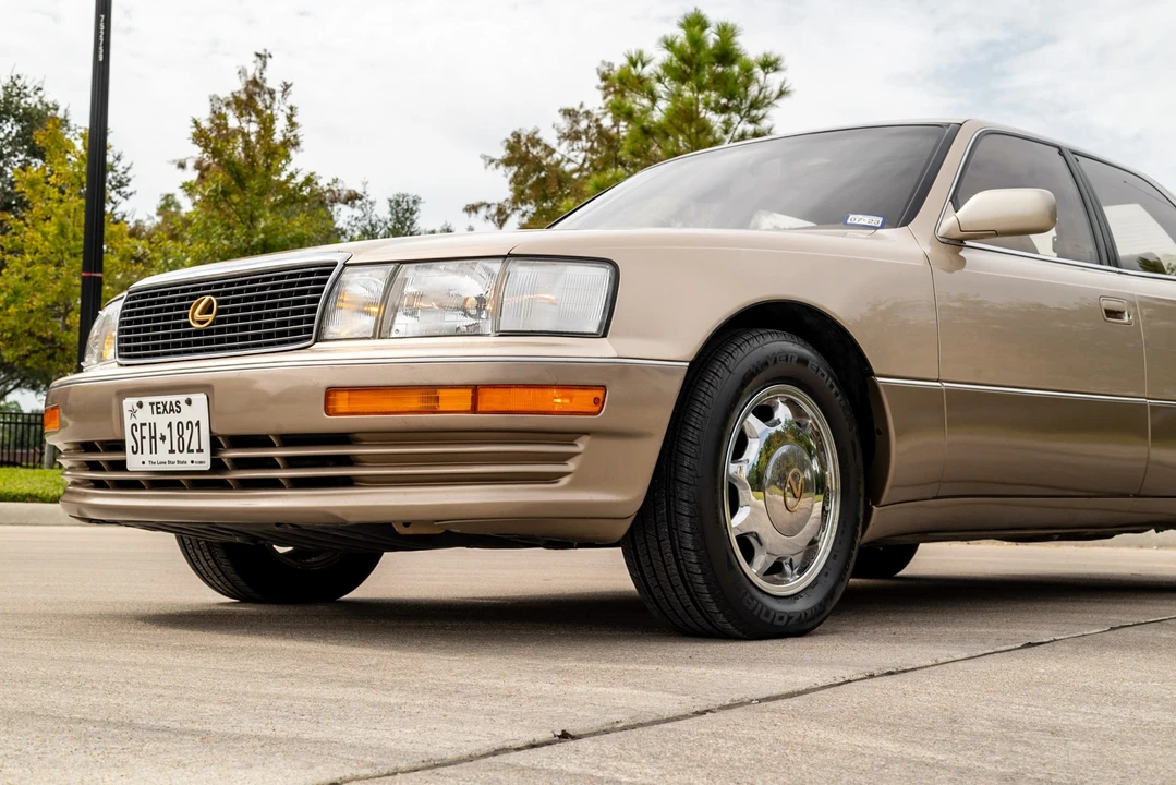 1993 Lexus LS 1st Gen - Image 10 of 31