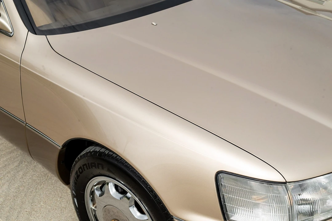 1993 Lexus LS 1st Gen - Image 23 of 31