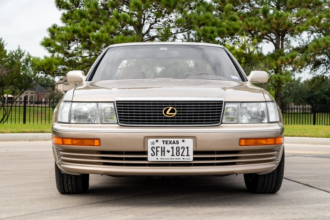 1993 Lexus LS 1st Gen - Image 3 of 31