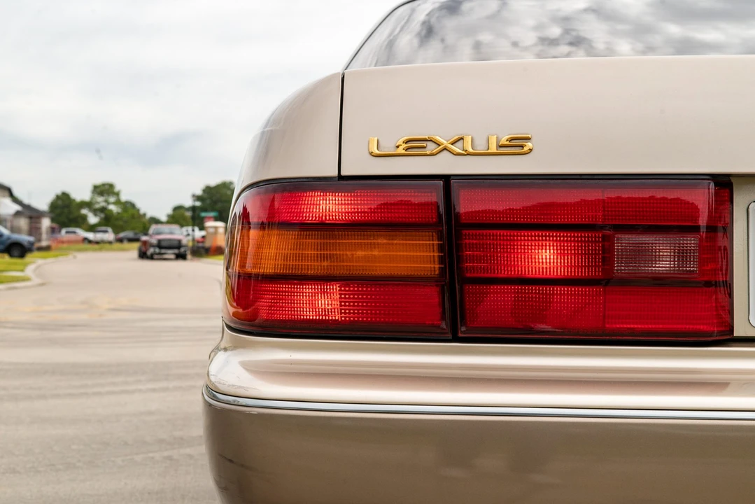 1993 Lexus LS 1st Gen - Image 31 of 31