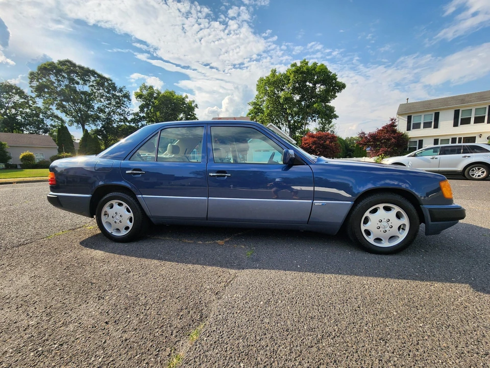 1993 Mercedes-Benz W124 E-Class - Image 19 of 31