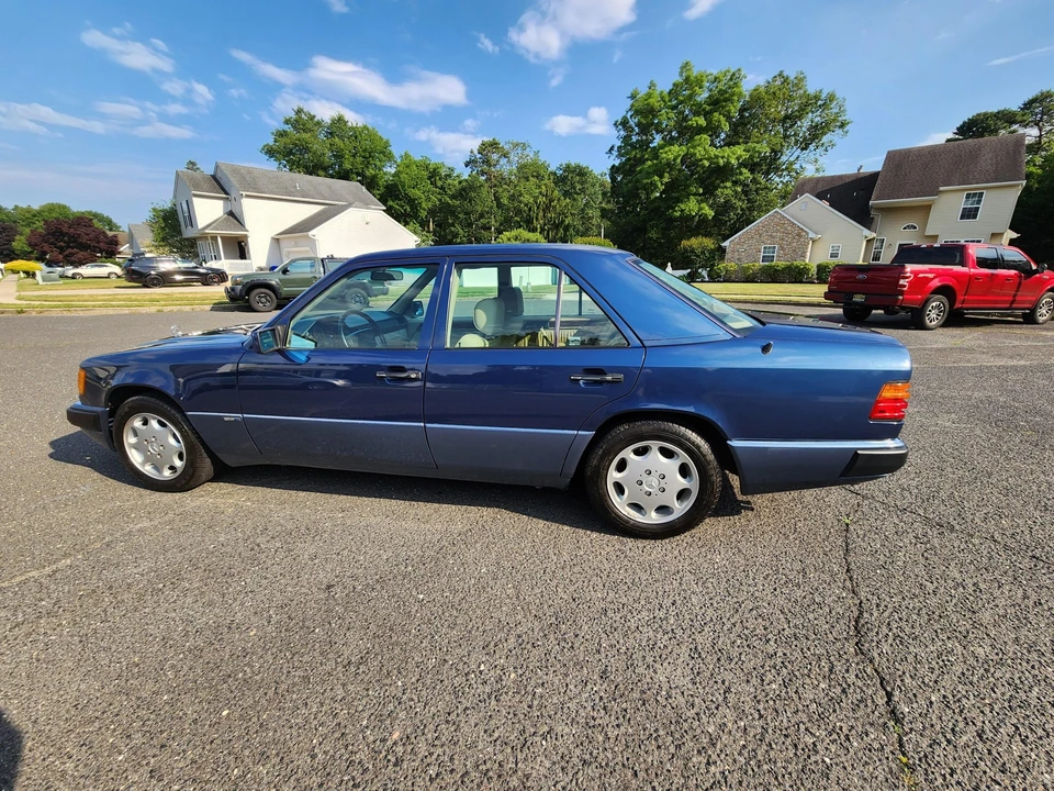 1993 Mercedes-Benz W124 E-Class - Image 15 of 31