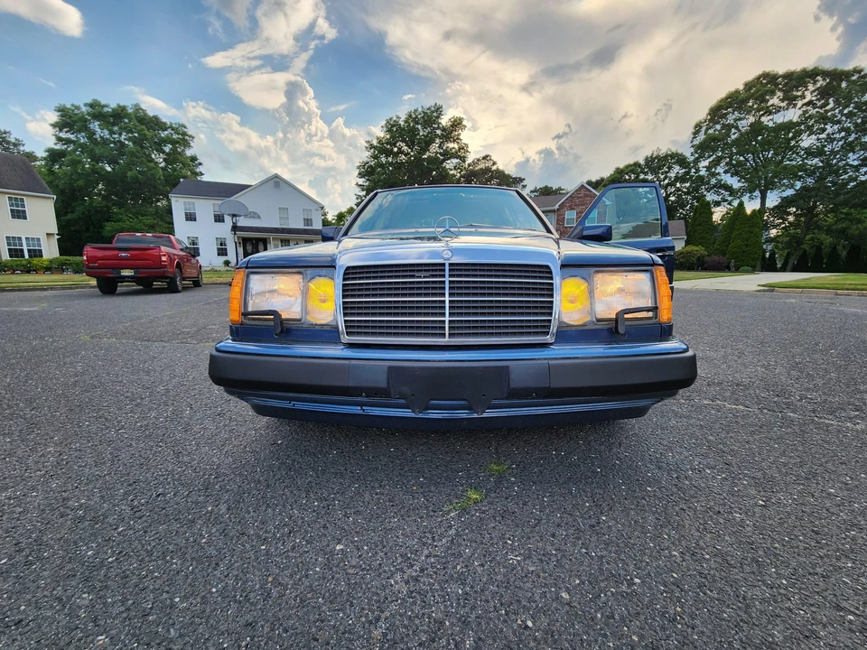 1993 Mercedes-Benz W124 E-Class - Image 13 of 31