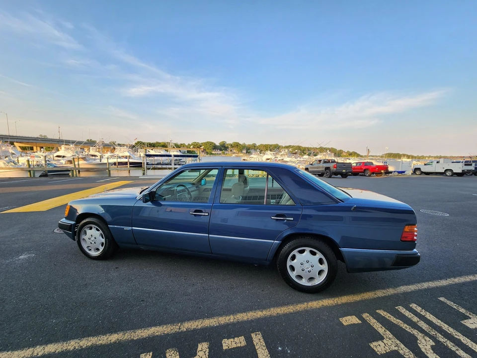 1993 Mercedes-Benz W124 E-Class - Image 31 of 31