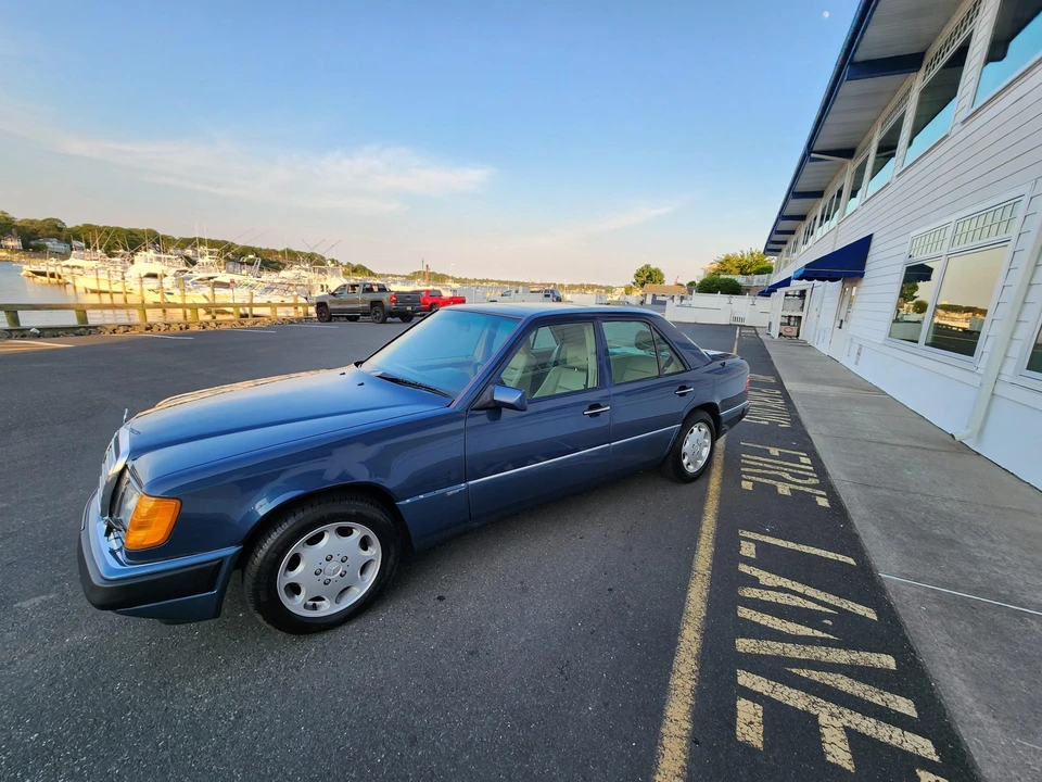 1993 Mercedes-Benz W124 E-Class - Image 28 of 31