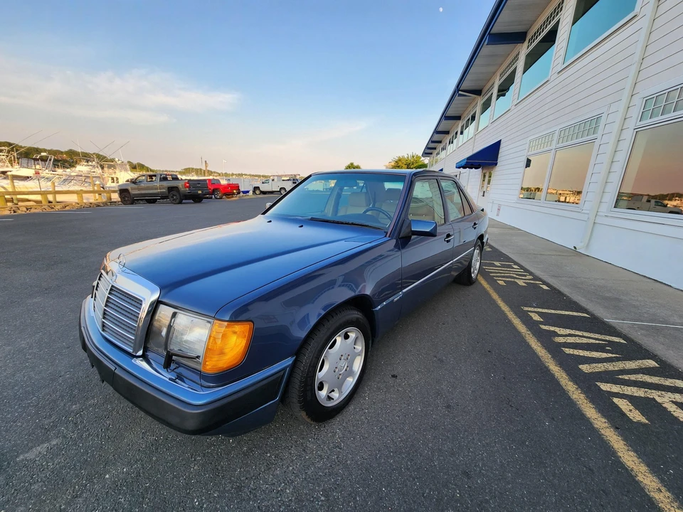 1993 Mercedes-Benz W124 E-Class - Image 25 of 31