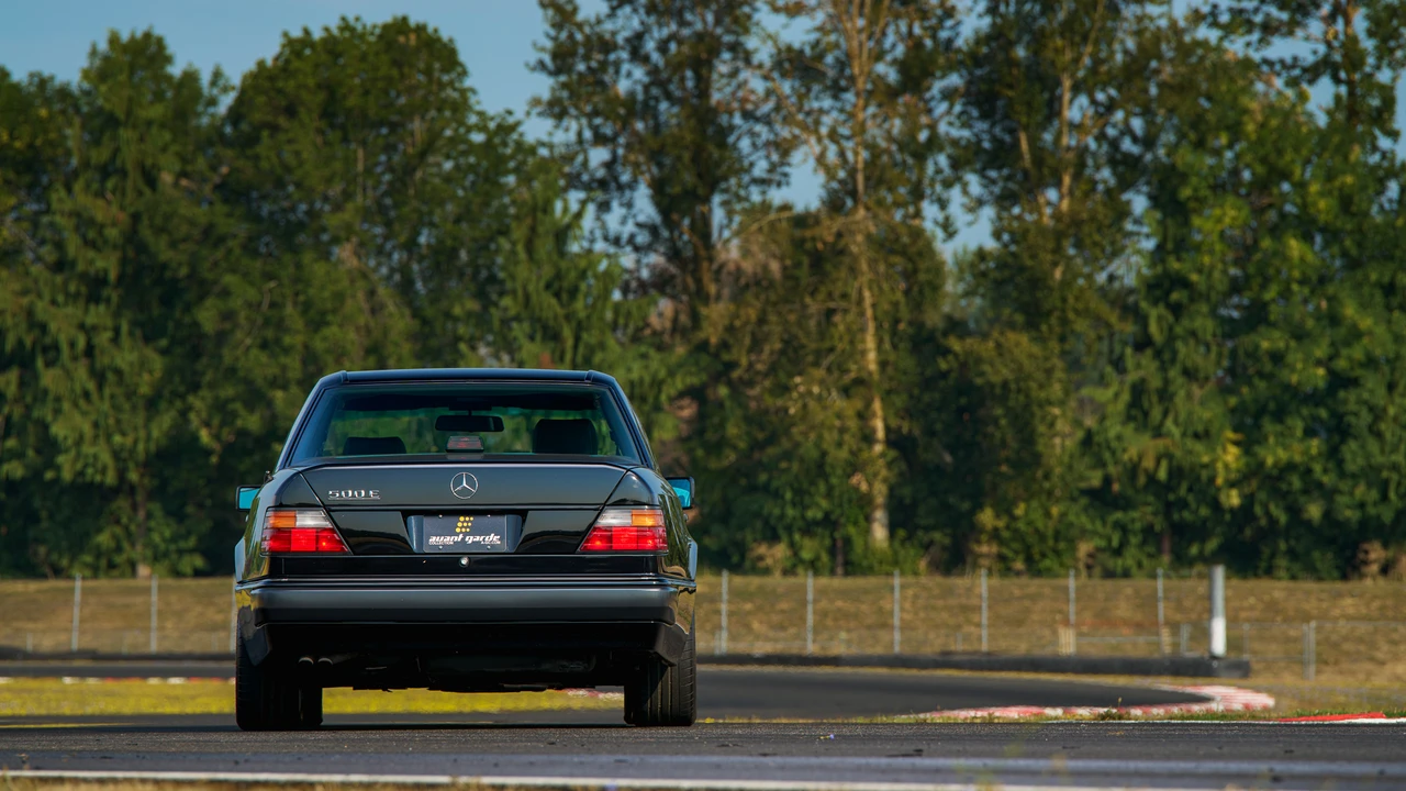 1993 Mercedes-Benz 500E & E500 - Image 11 of 31