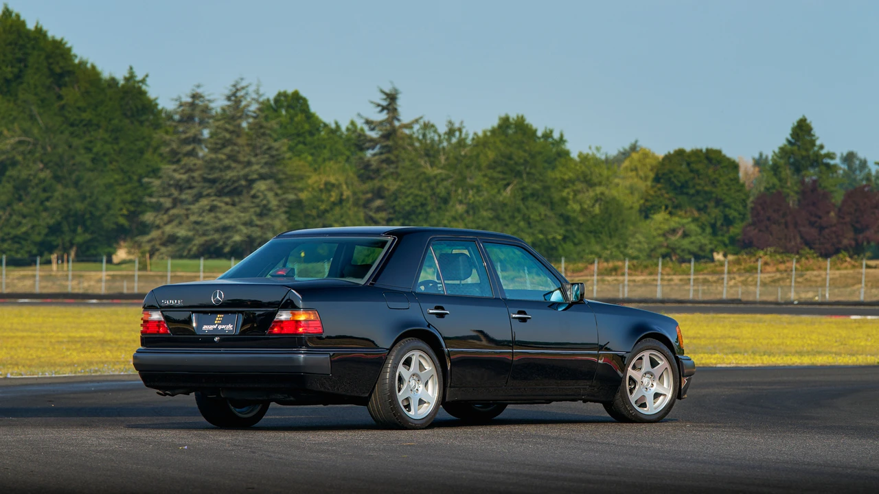 1993 Mercedes-Benz 500E & E500 - Image 7 of 31