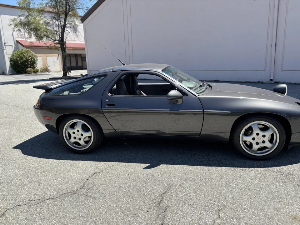 1993 Porsche 928 GTS - Image 19 of 31