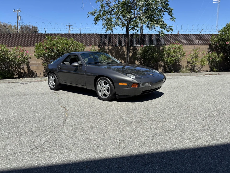 1993 Porsche 928 GTS - Image 14 of 31