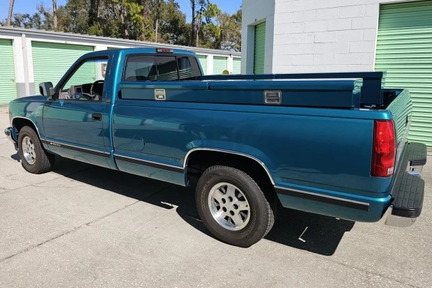 1994 Chevrolet C/K 4th Gen - Image 2 of 8