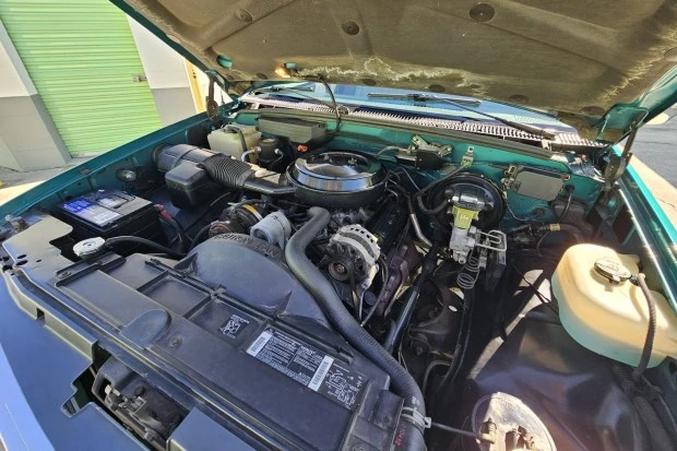1994 Chevrolet C/K 4th Gen - Image 6 of 8