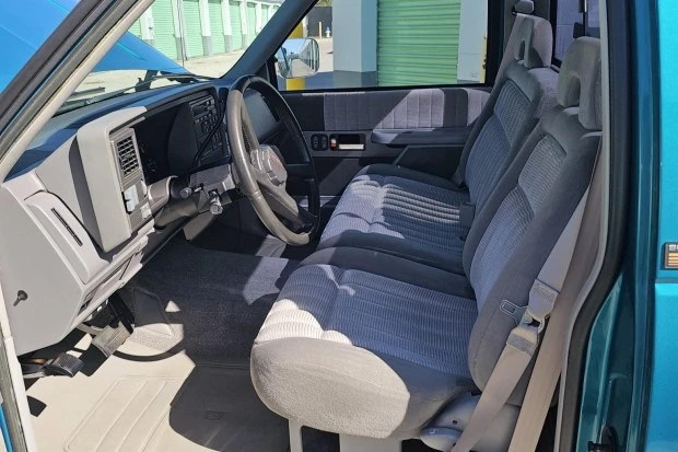 1994 Chevrolet C/K 4th Gen - Image 4 of 8