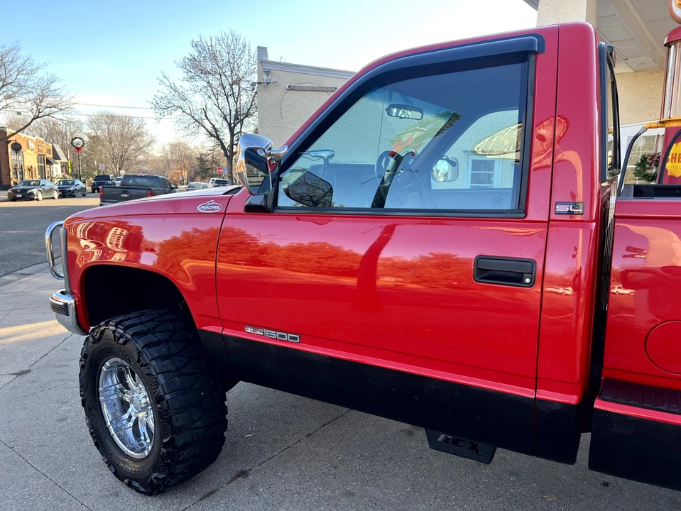 1994 GMC Sierra 1st Gen - Image 9 of 31