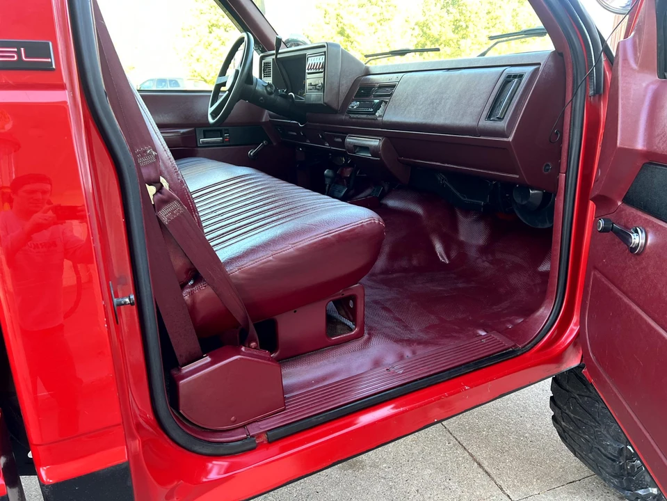 1994 GMC Sierra 1st Gen - Image 25 of 31