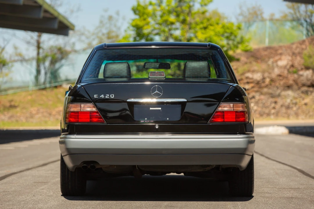1994 Mercedes-Benz W124 E-Class - Image 12 of 31