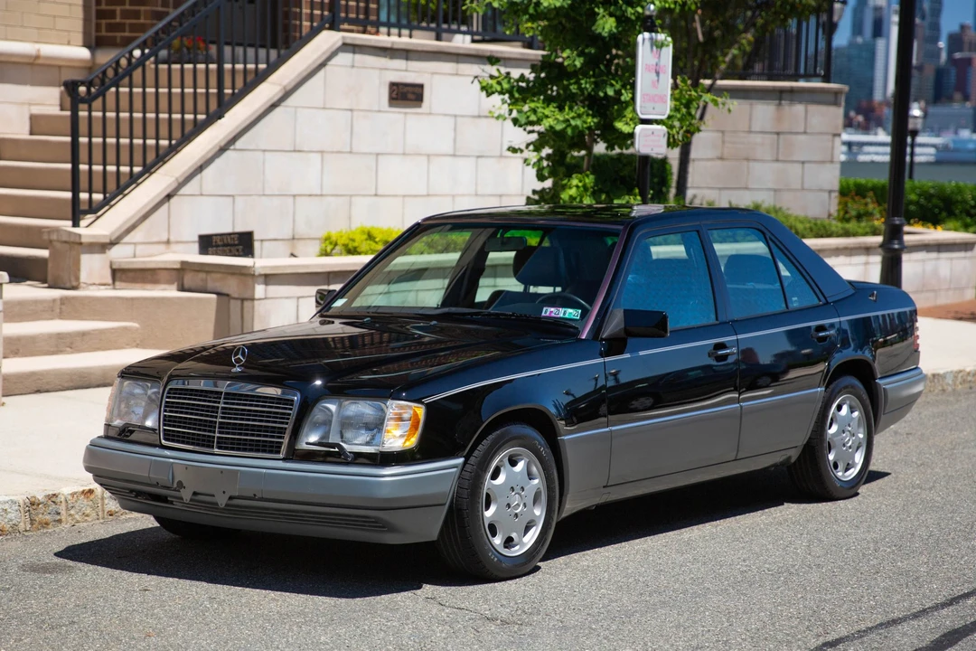 1994 Mercedes-Benz W124 E-Class - Image 4 of 31