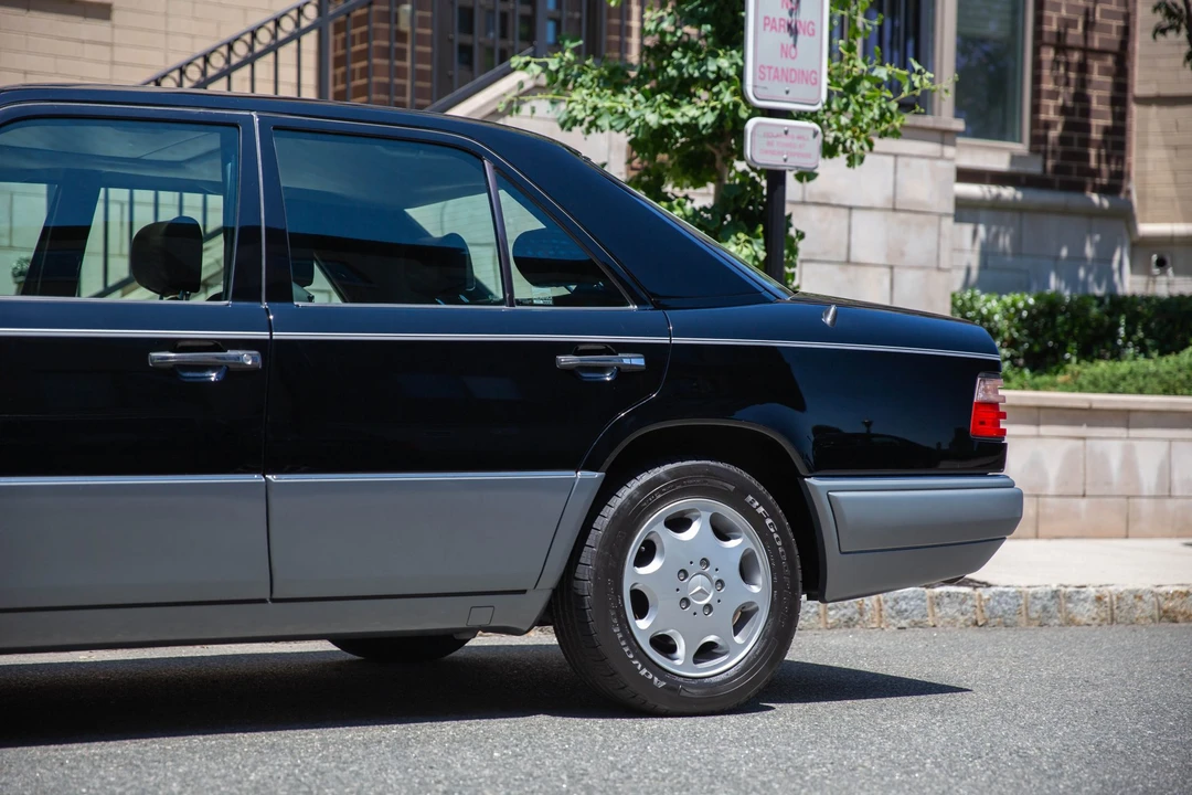 1994 Mercedes-Benz W124 E-Class - Image 31 of 31