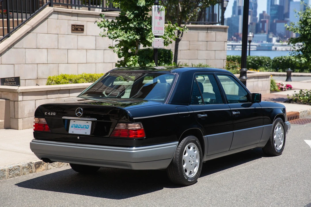 1994 Mercedes-Benz W124 E-Class - Image 14 of 31