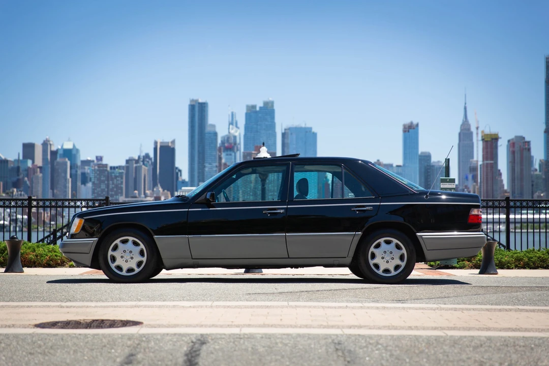 1994 Mercedes-Benz W124 E-Class - Image 8 of 31