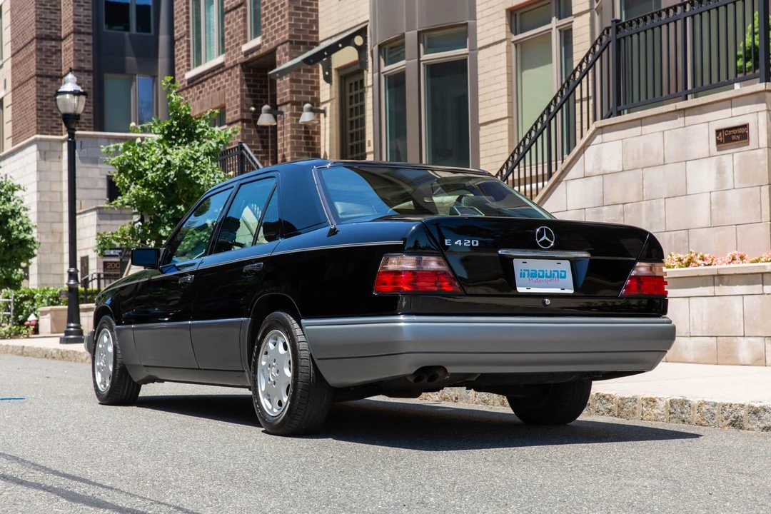 1994 Mercedes-Benz W124 E-Class - Image 11 of 31