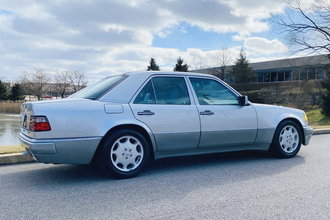 1994 Mercedes-Benz 500E & E500 - Image 15 of 31