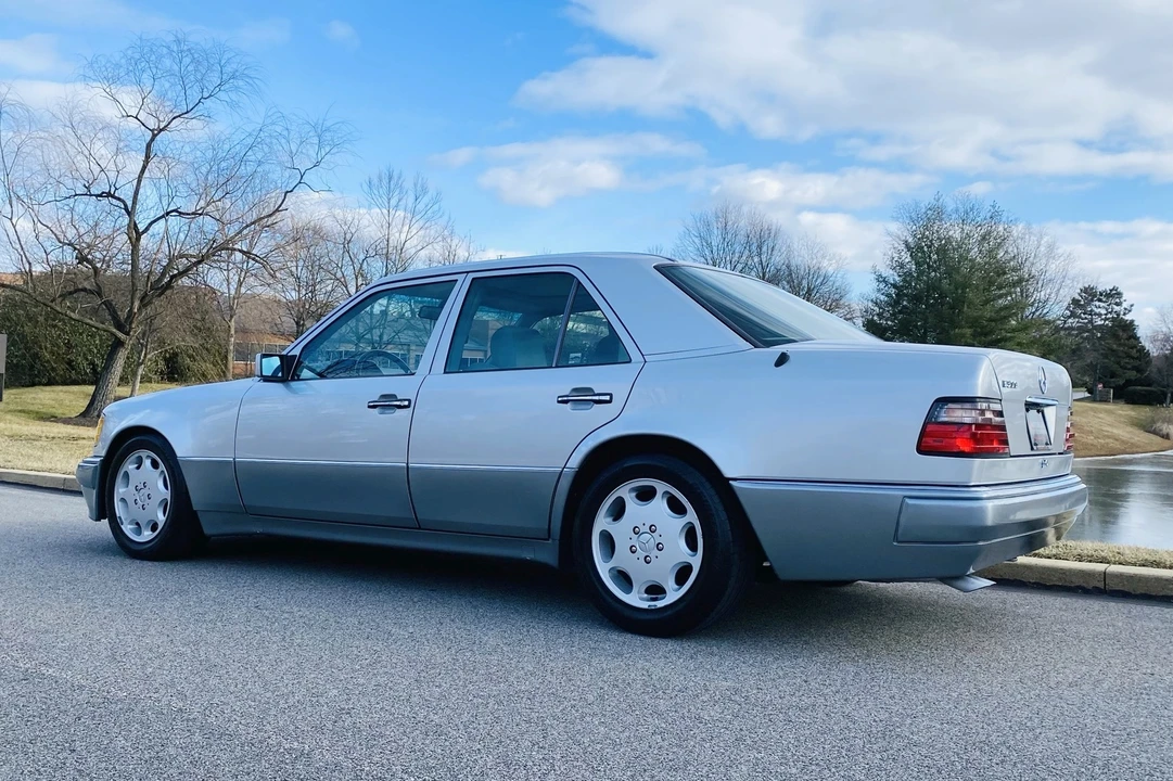 1994 Mercedes-Benz 500E & E500 - Image 9 of 31