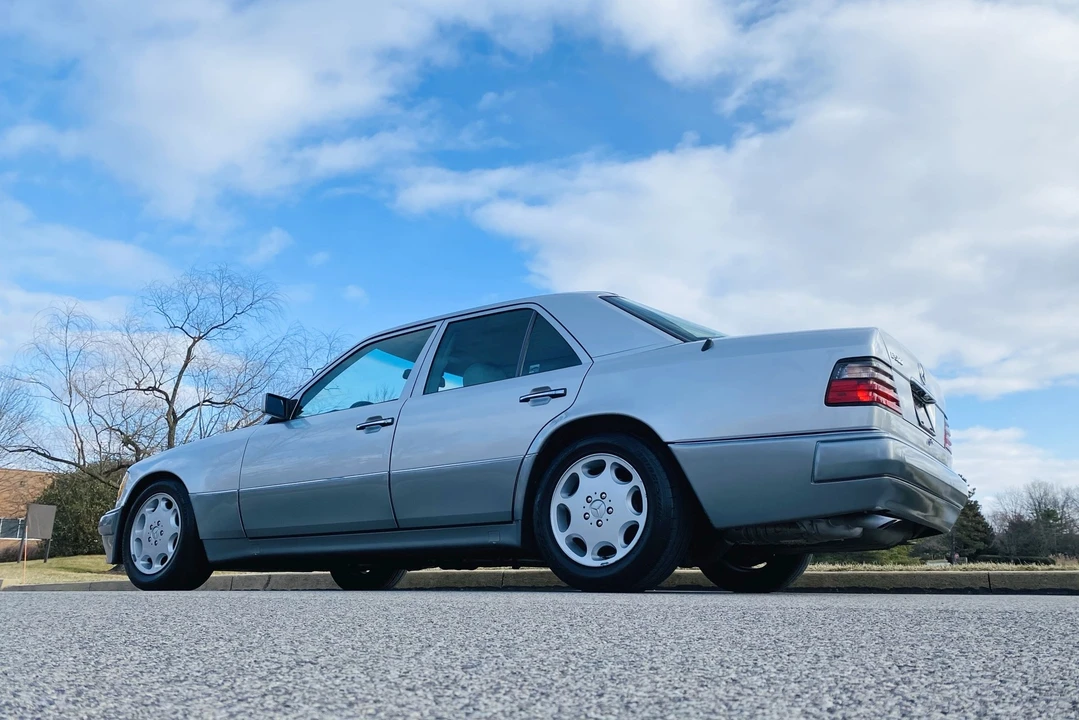 1994 Mercedes-Benz 500E & E500 - Image 10 of 31