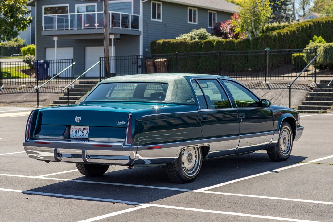 1995 Cadillac Fleetwood - Image 6 of 31