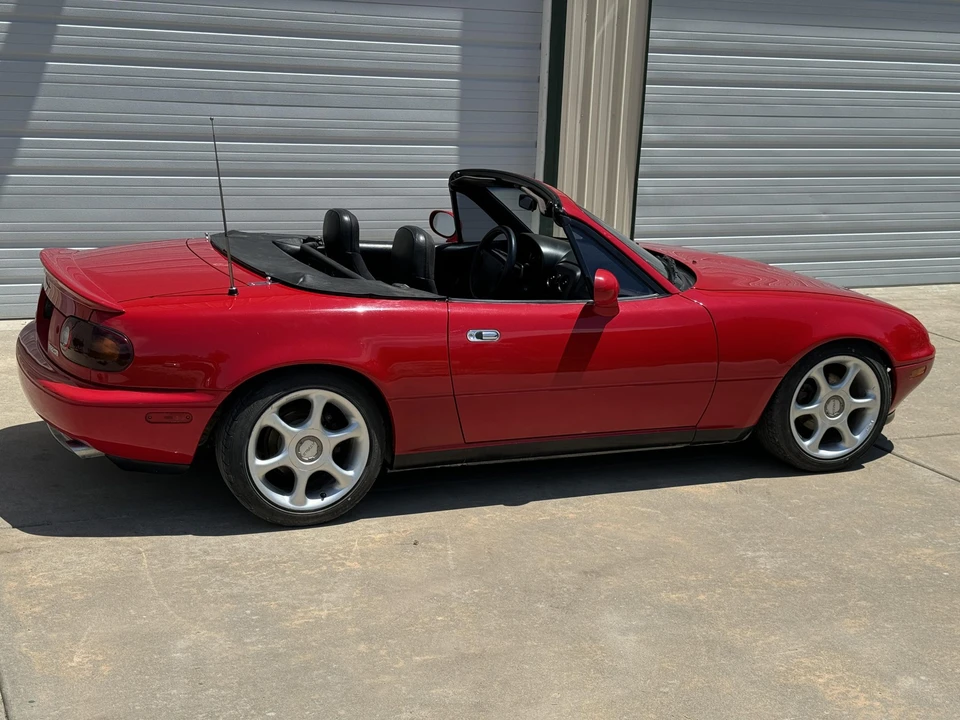 1995 Mazda NA MX-5 Miata - Image 14 of 31