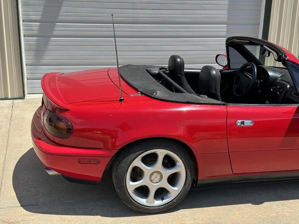 1995 Mazda NA MX-5 Miata - Image 19 of 31