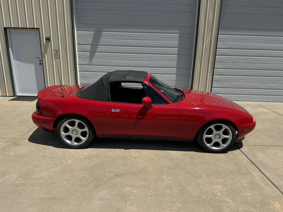 1995 Mazda NA MX-5 Miata - Image 13 of 31