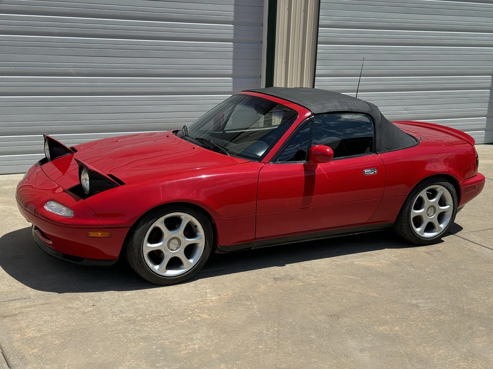 1995 Mazda NA MX-5 Miata - Image 2 of 31
