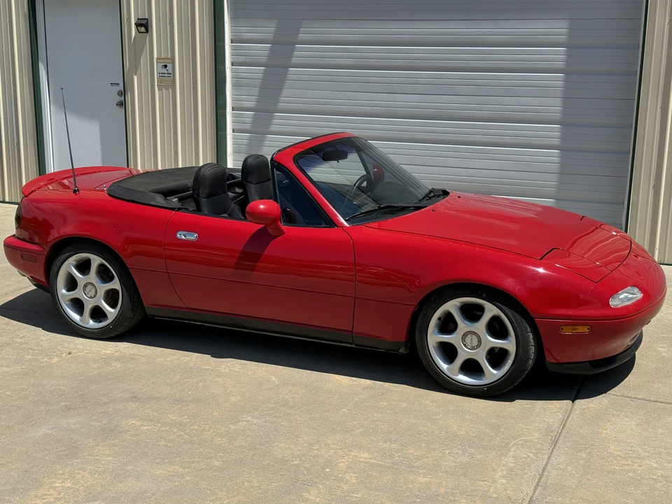 1995 Mazda NA MX-5 Miata - Image 11 of 31