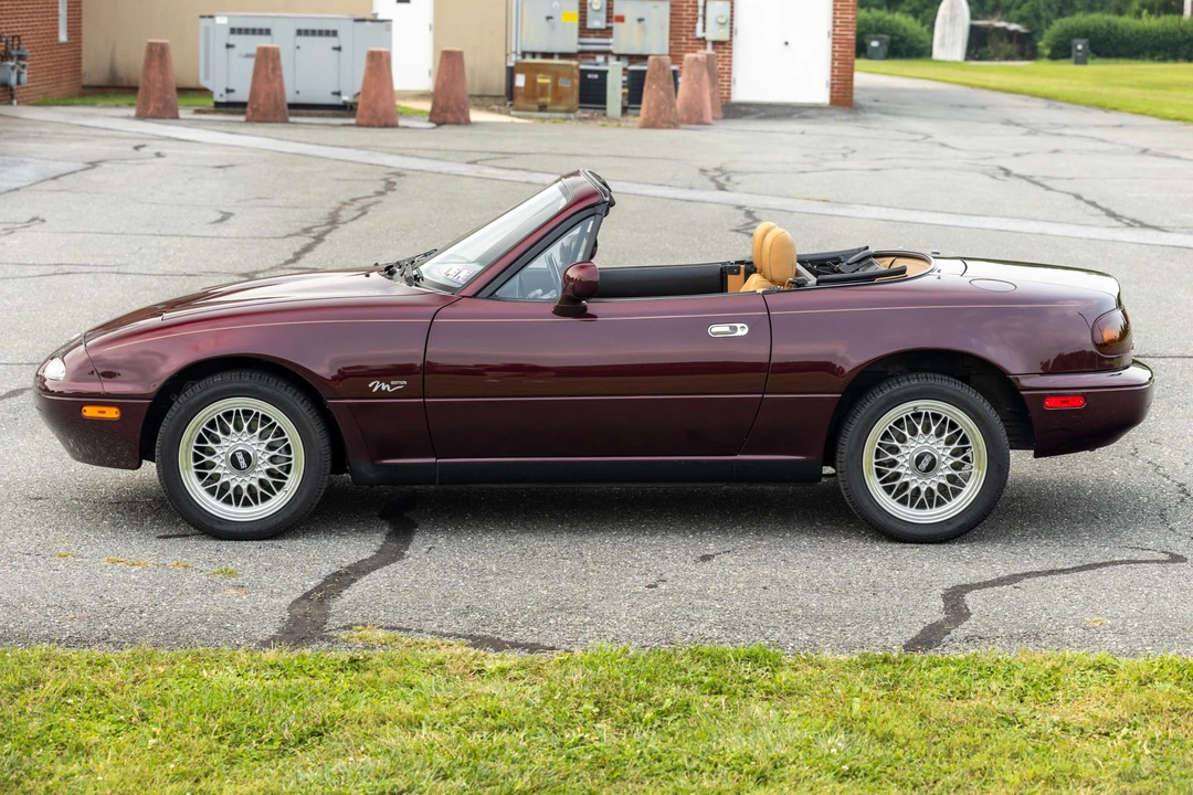 1995 Mazda NA MX-5 Miata - Image 5 of 31