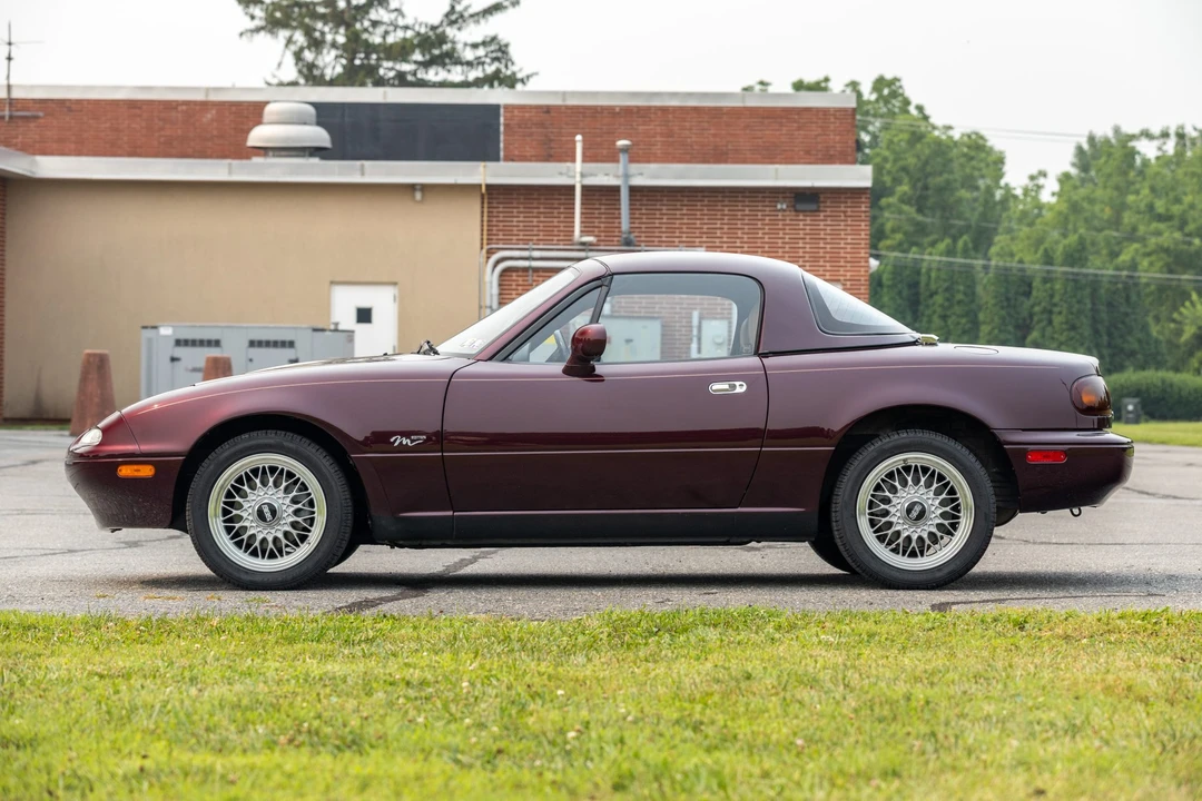 1995 Mazda NA MX-5 Miata - Image 13 of 31