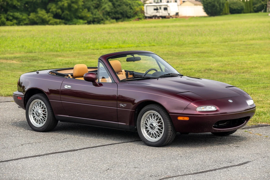 1995 Mazda NA MX-5 Miata - Image 2 of 31