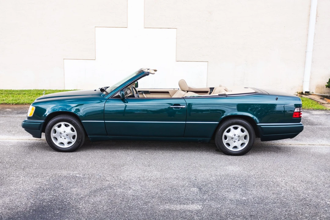 1995 Mercedes-Benz W124 E-Class - Image 18 of 31