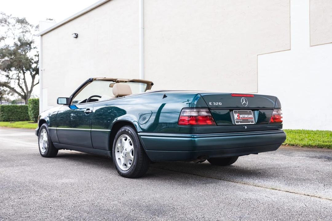 1995 Mercedes-Benz W124 E-Class - Image 16 of 31
