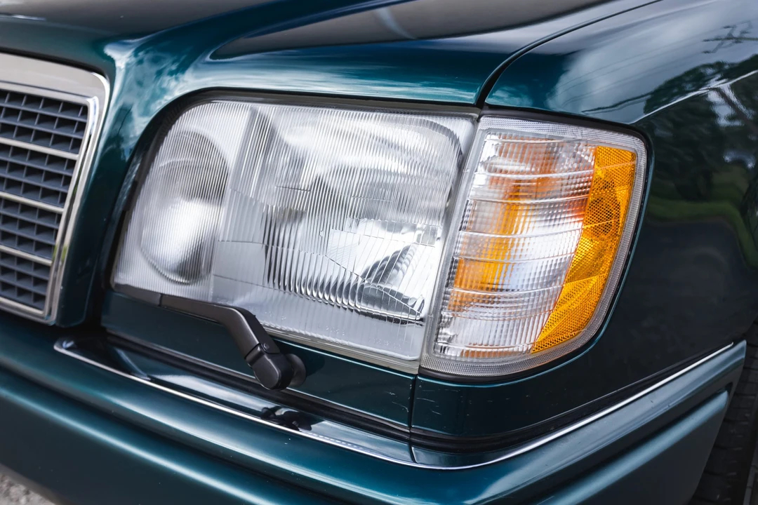 1995 Mercedes-Benz W124 E-Class - Image 31 of 31