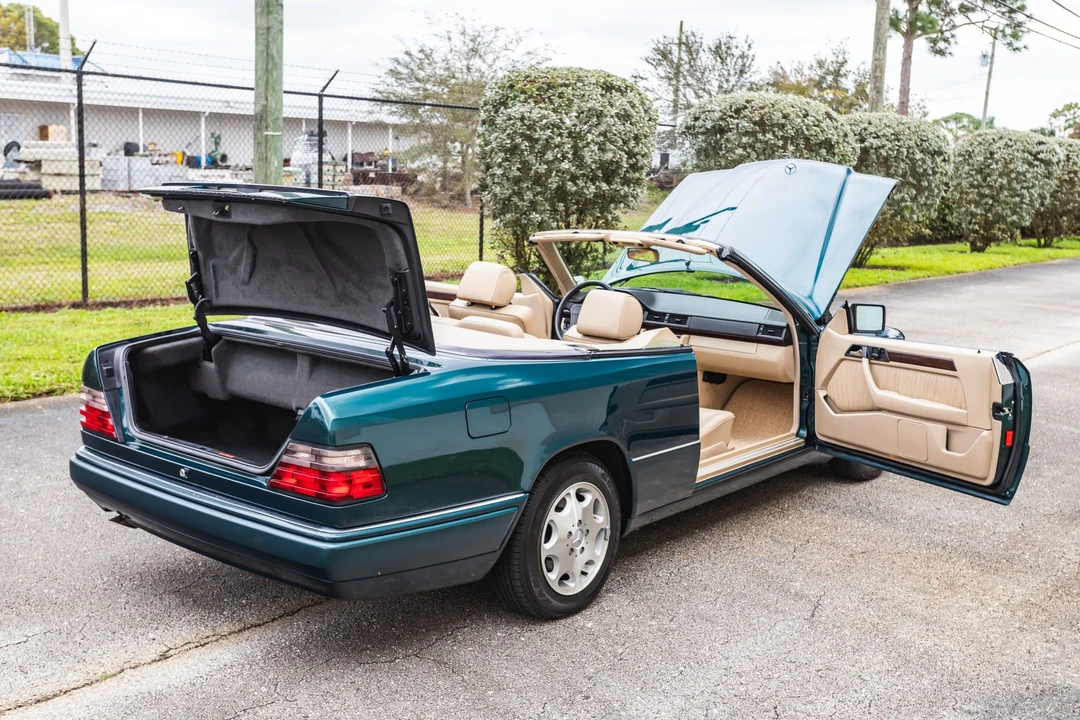 1995 Mercedes-Benz W124 E-Class - Image 23 of 31