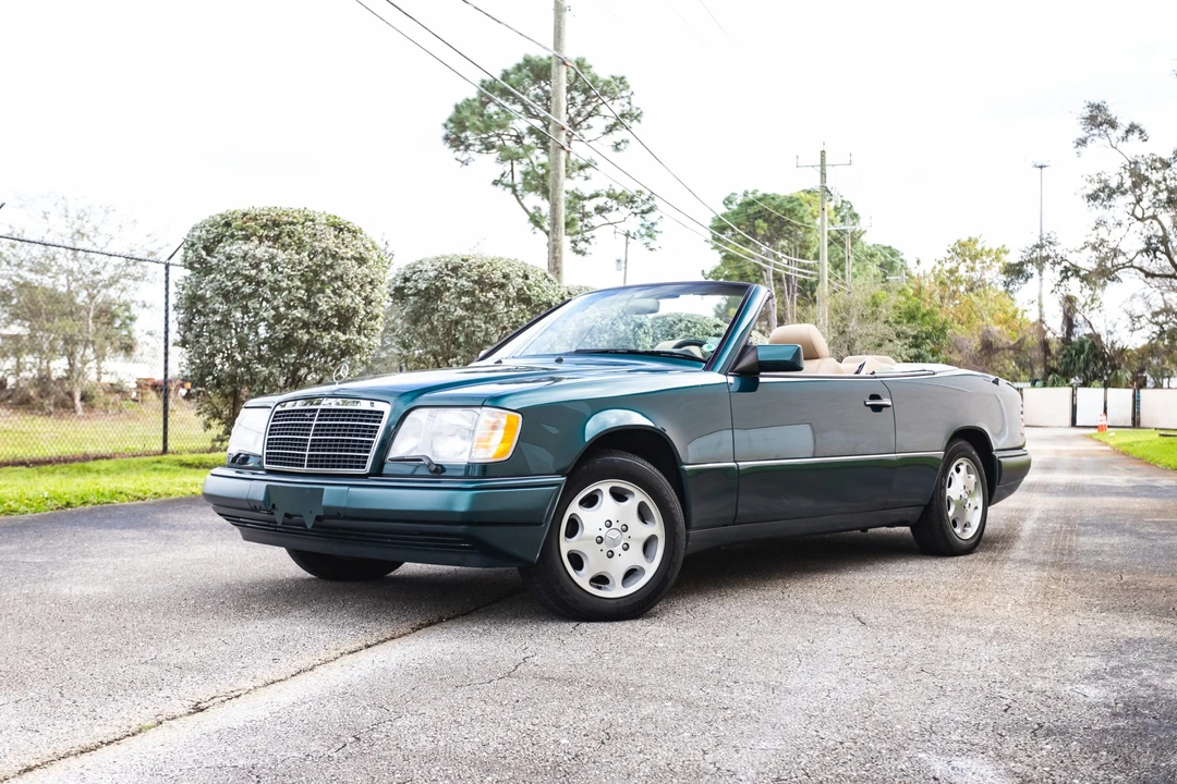 1995 Mercedes-Benz W124 E-Class - Image 2 of 31