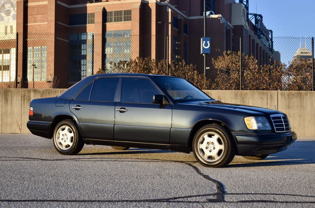 1995 Mercedes-Benz W124 E-Class - Image 23 of 31