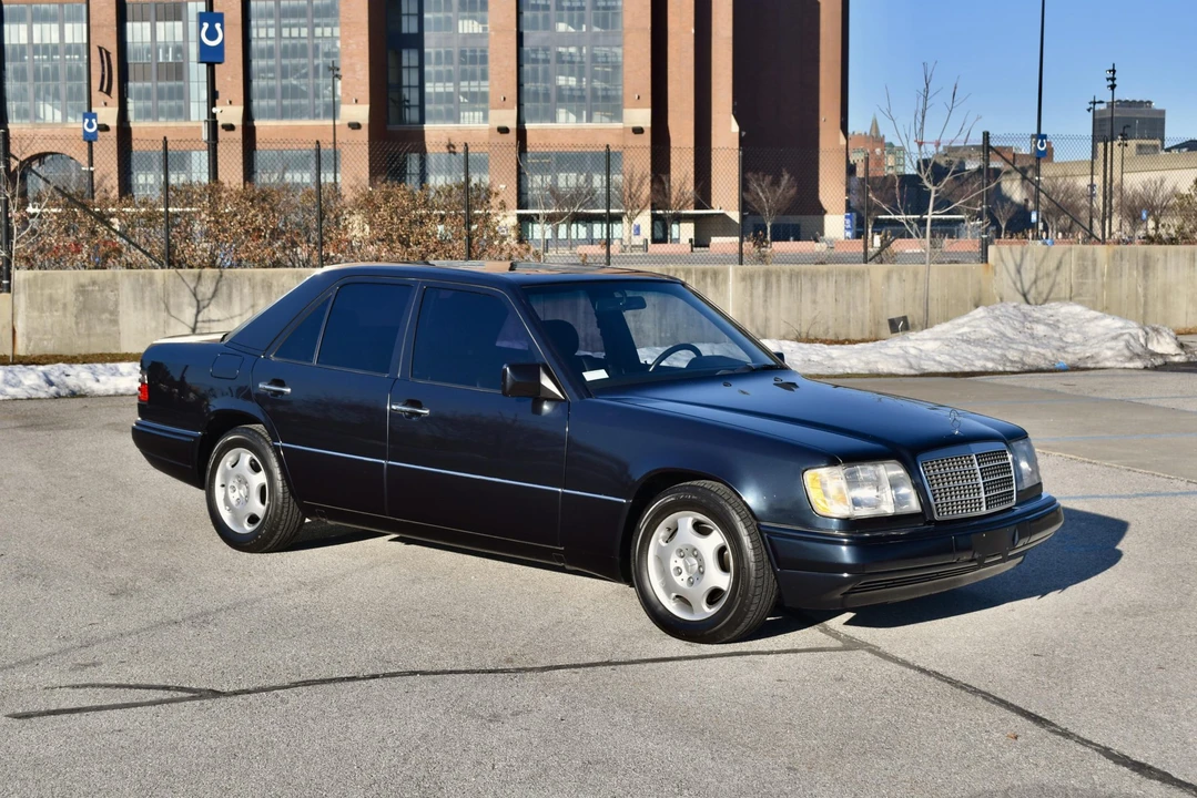 1995 Mercedes-Benz W124 E-Class - Image 26 of 31
