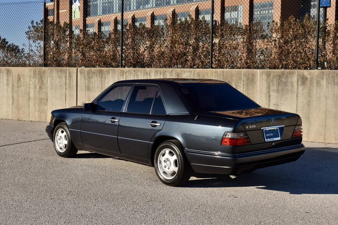 1995 Mercedes-Benz W124 E-Class - Image 15 of 31