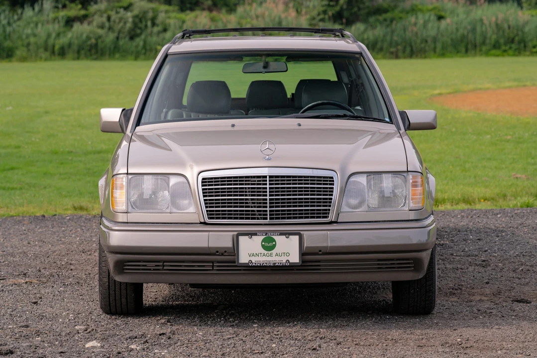 1995 Mercedes-Benz W124 E-Class - Image 17 of 31