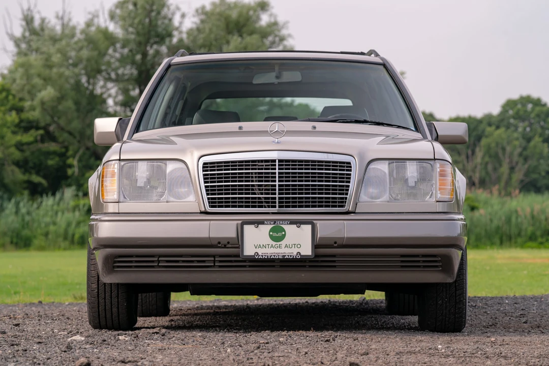 1995 Mercedes-Benz W124 E-Class - Image 18 of 31